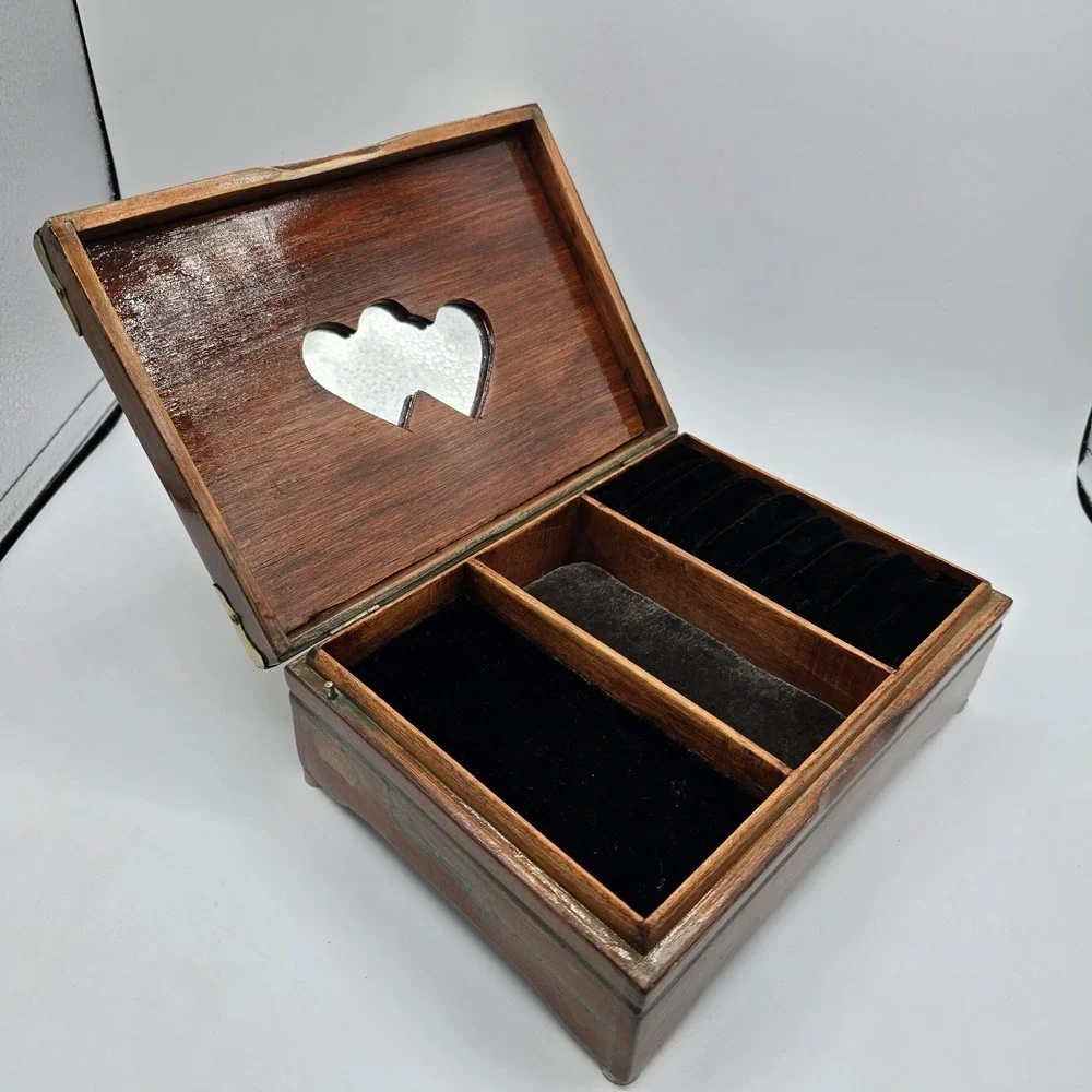 Vintage Wood  Swiss Music Box Doctor‎ Zhivago Lara's Theme Unique Simple Hearts